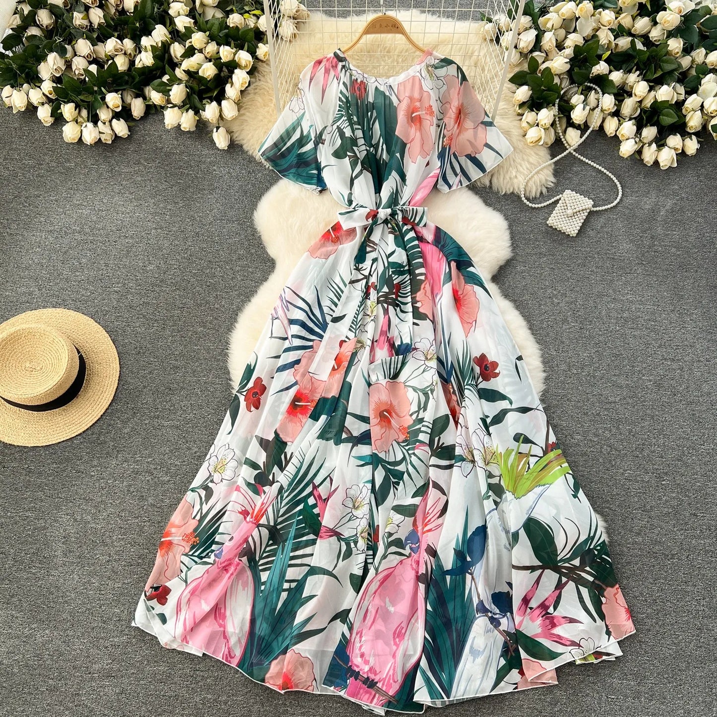 LP | Elegant dress with print
