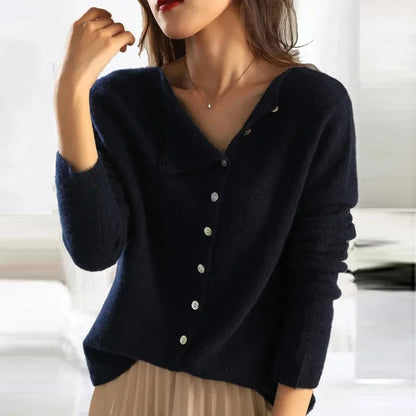 LP | Overall cardigan fashionable and effortless