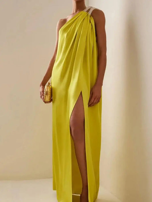 Elegant long dress with one shoulder for women ideal for special occasions