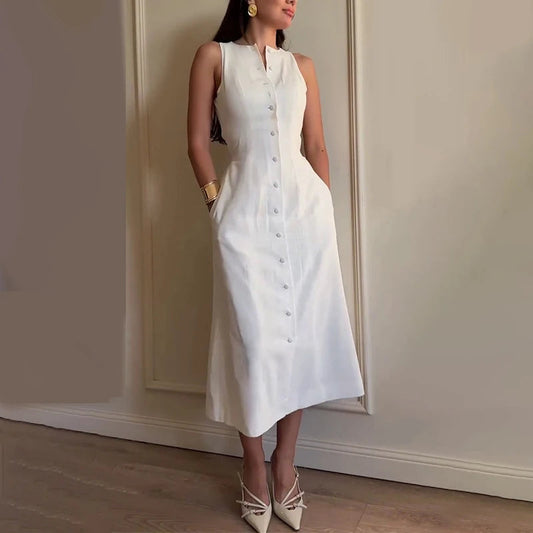 LD Sleeveless summer dress with buttons and elegant styling