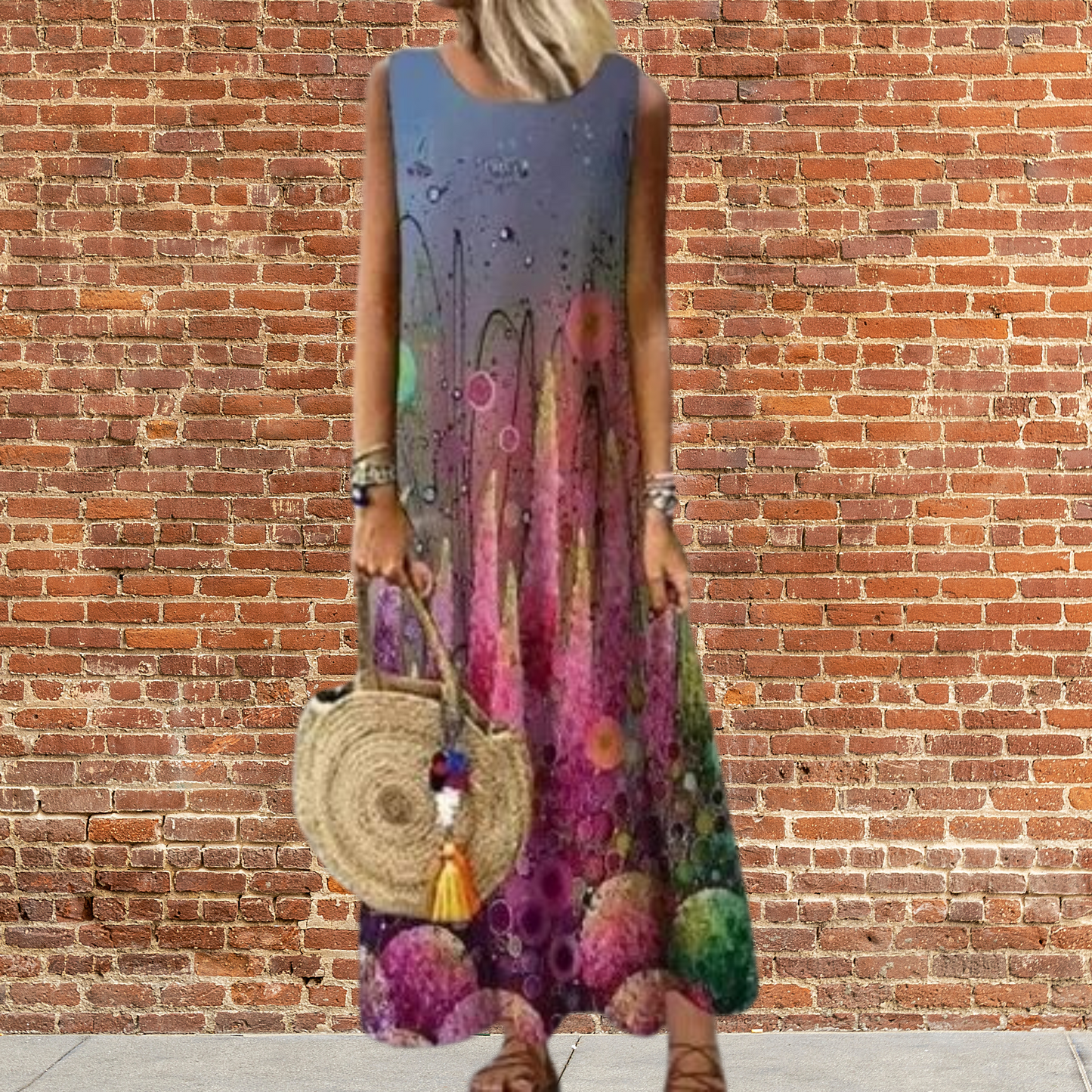 Mc | Long dress with round neckline and floral pattern