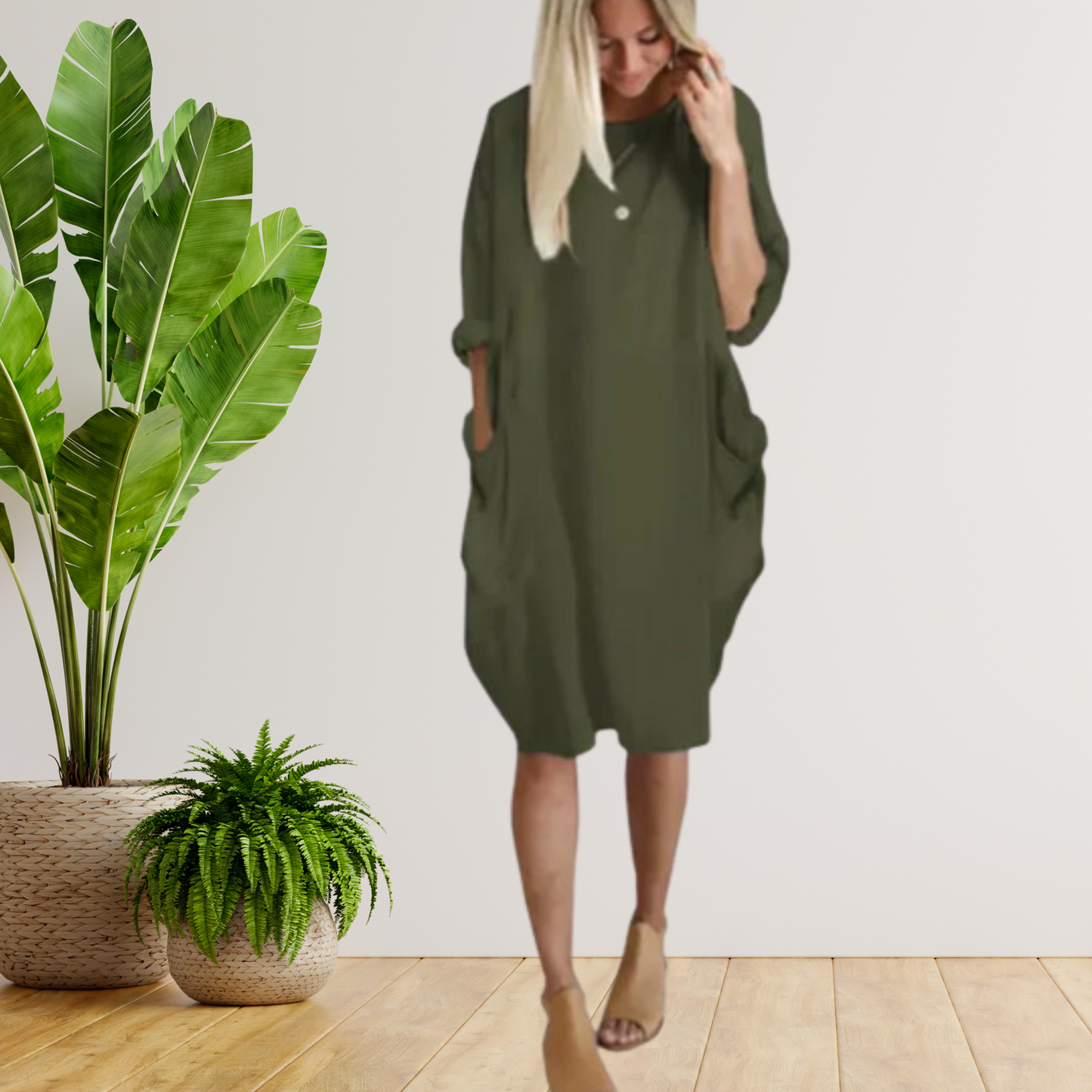 LP | Dress with large pockets and long sleeves