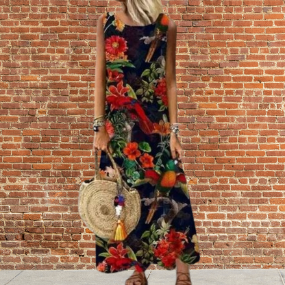 Mc | Long dress with round neckline and floral pattern.