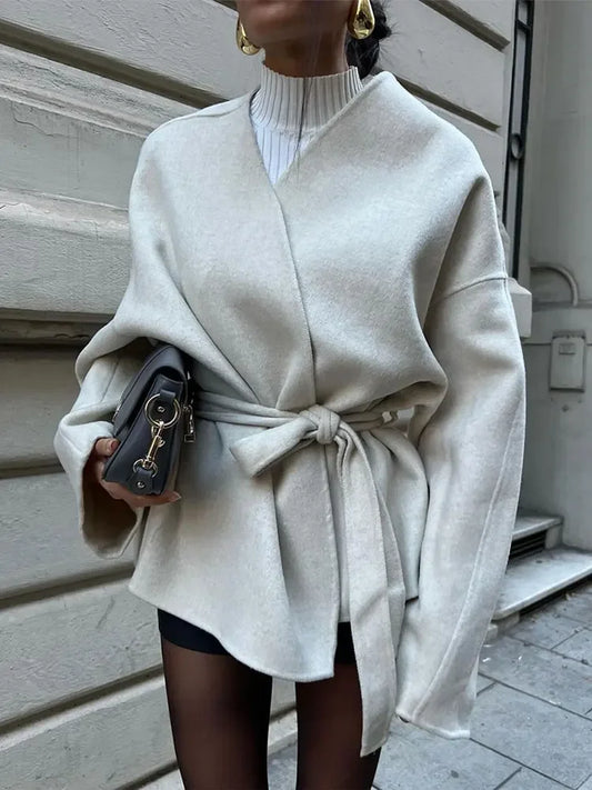 Kathryn | Chic Women's Winter Coat with Elegant and Comfortable Laces