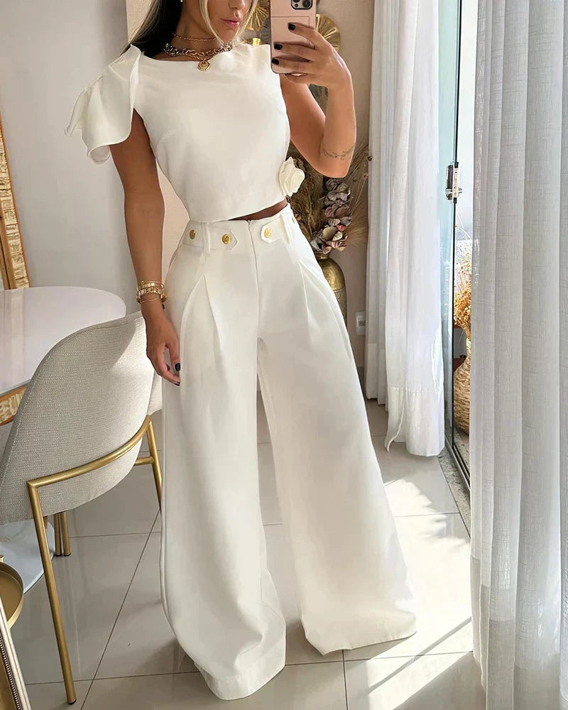 Two-piece set - sleeveless T-shirt and wide-leg pants
