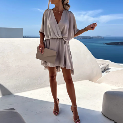 LD wide mini dress with a summery style and modern design