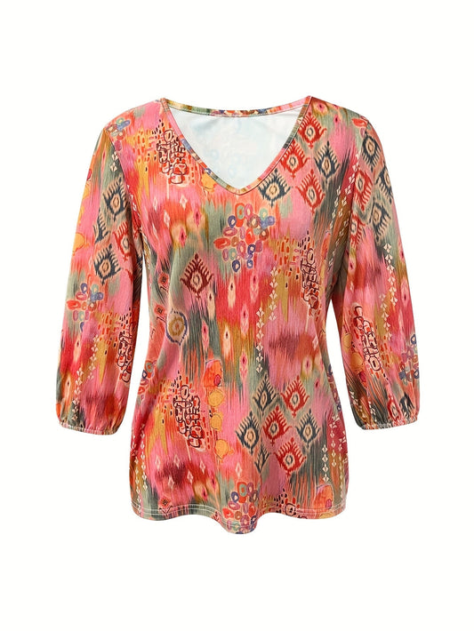 T-shirt - V-neck and breathable fabric with floral print