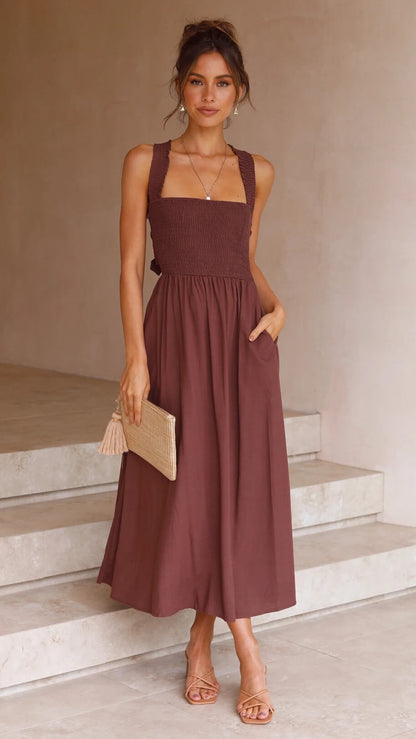Pippa - Plain dress with bare back