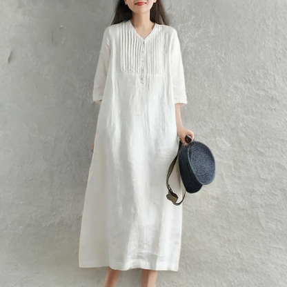 LP | Wide, casual dress with a vintage feel