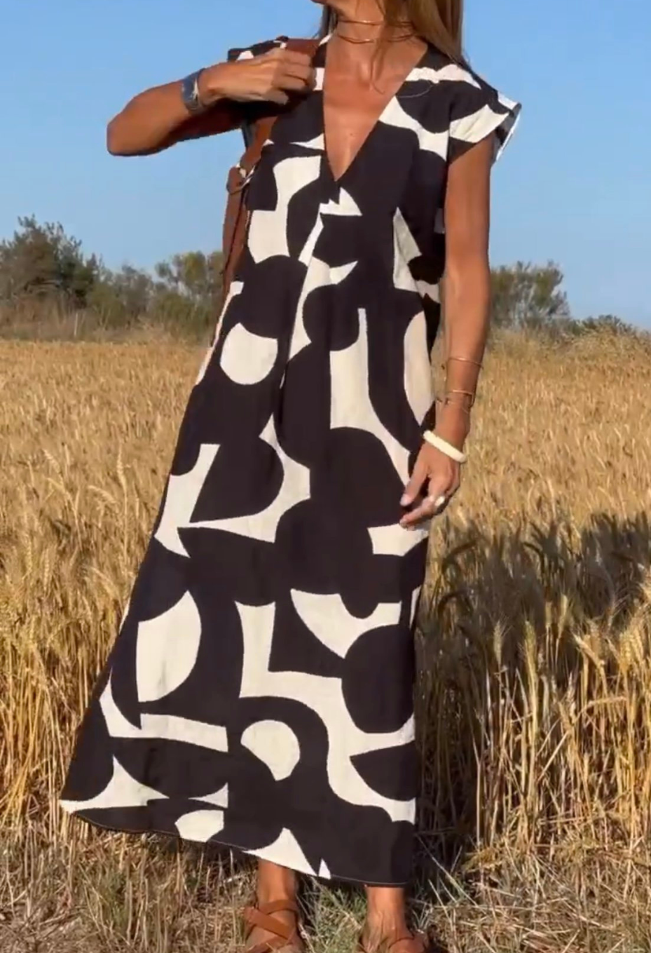 LP | Short-sleeved long dress with print