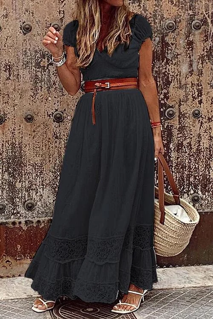 Maxi dress with short sleeves, lace and V-neckline