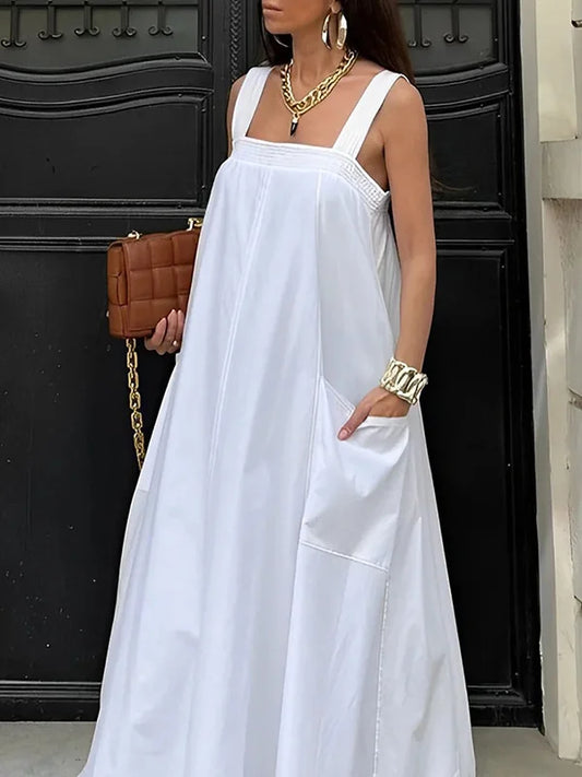 LD Long, loose, one-color sleeveless dress with square neckline