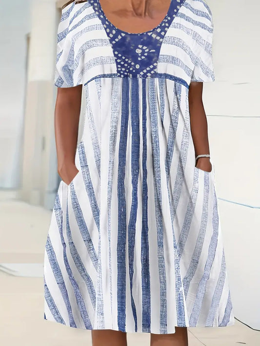 Mc | Short-sleeved dress with striped print.