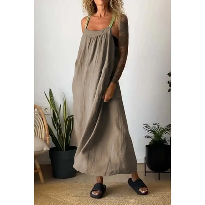 LD Long chambray dress with pockets and contrasting straps in beau blue