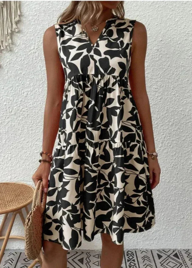 LD | Elegant summer dress with V-neck and feminine silhouette