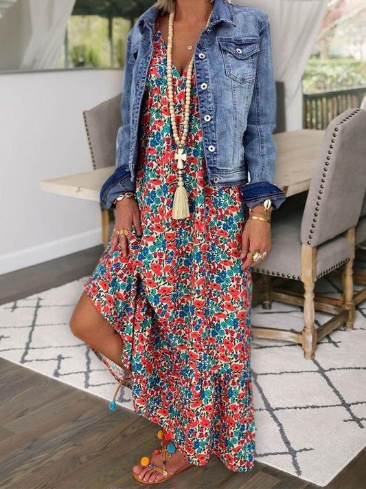 Beautiful dress in a slim fit and light cut