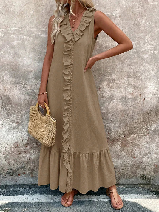 Loose maxi dress with a sleeveless V-neckline and sleeveless ruffles