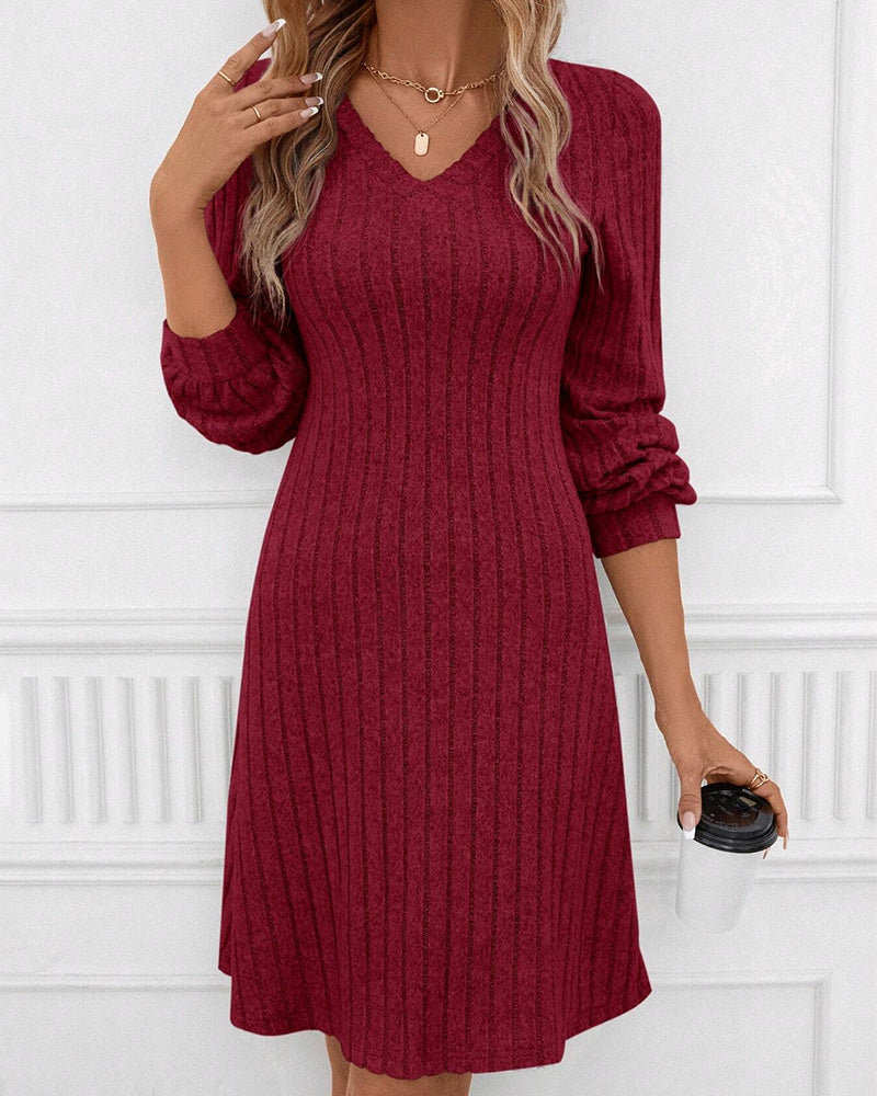 Mc | One-color ribbed V-neck dress