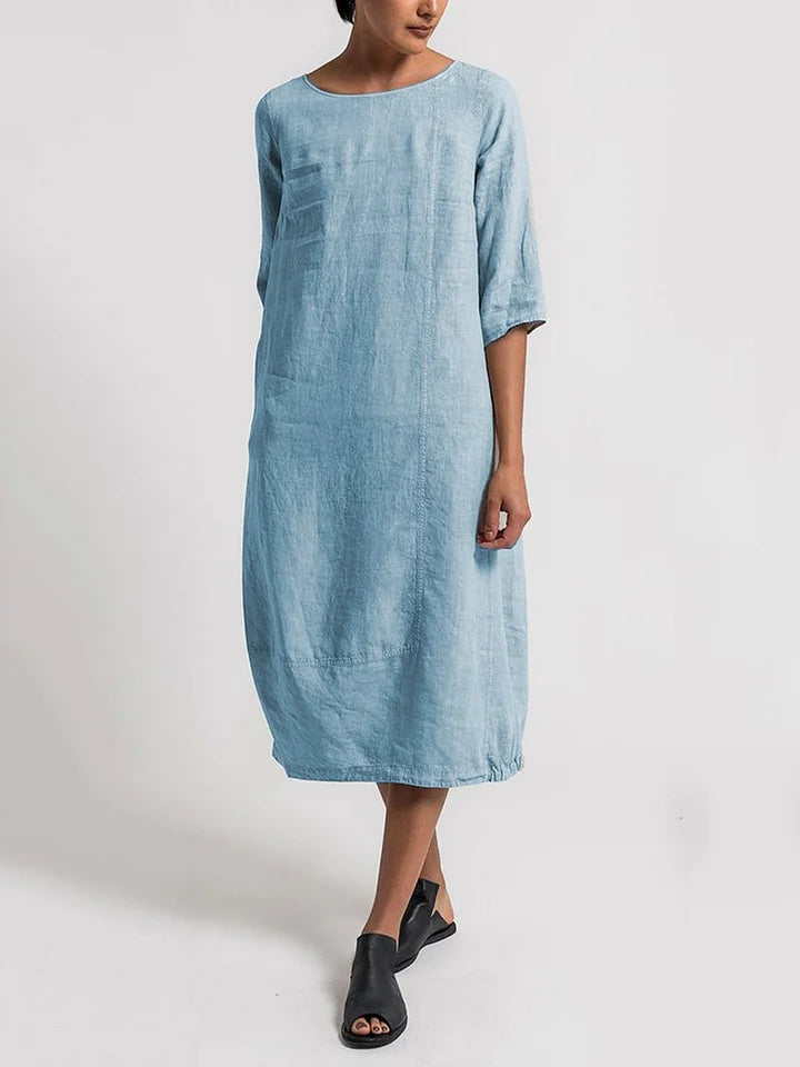 LP | One-color casual dress with round neckline and 3/4 sleeves