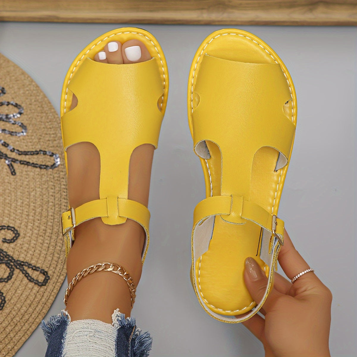 LP | Head relaxed and elegant