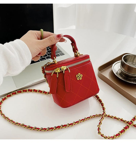 LP | Mini pouch-shaped shoulder bag