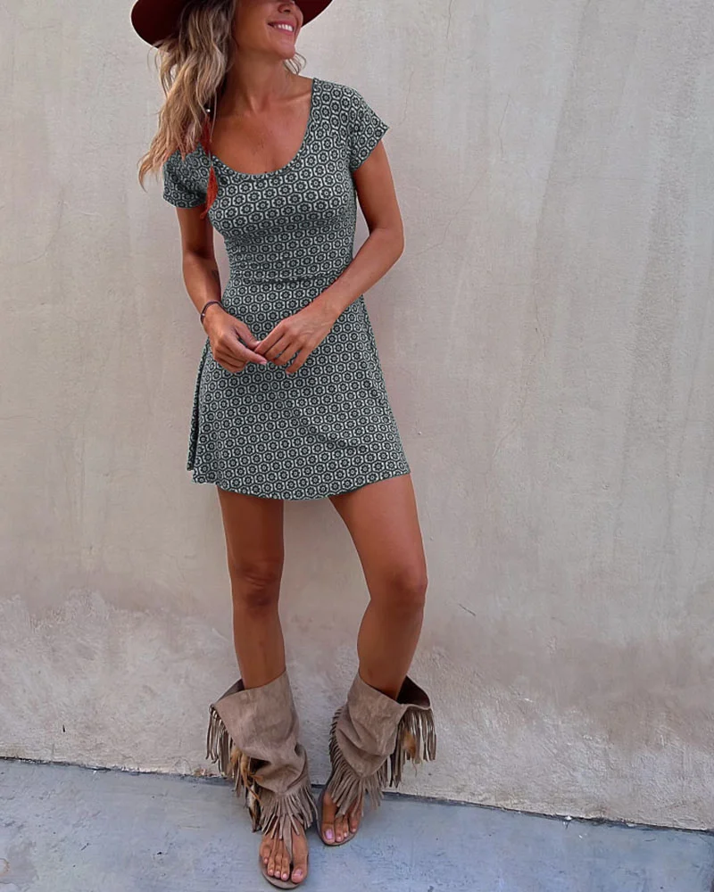 LP | Georgia Elegant and tailored winter dress