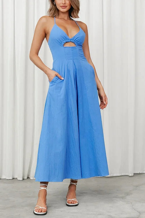 Maxi dress with open back and V-neckline
