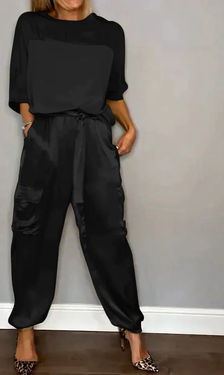 Kleya - Smooth satin two-piece suit with mid-length top and pants for women