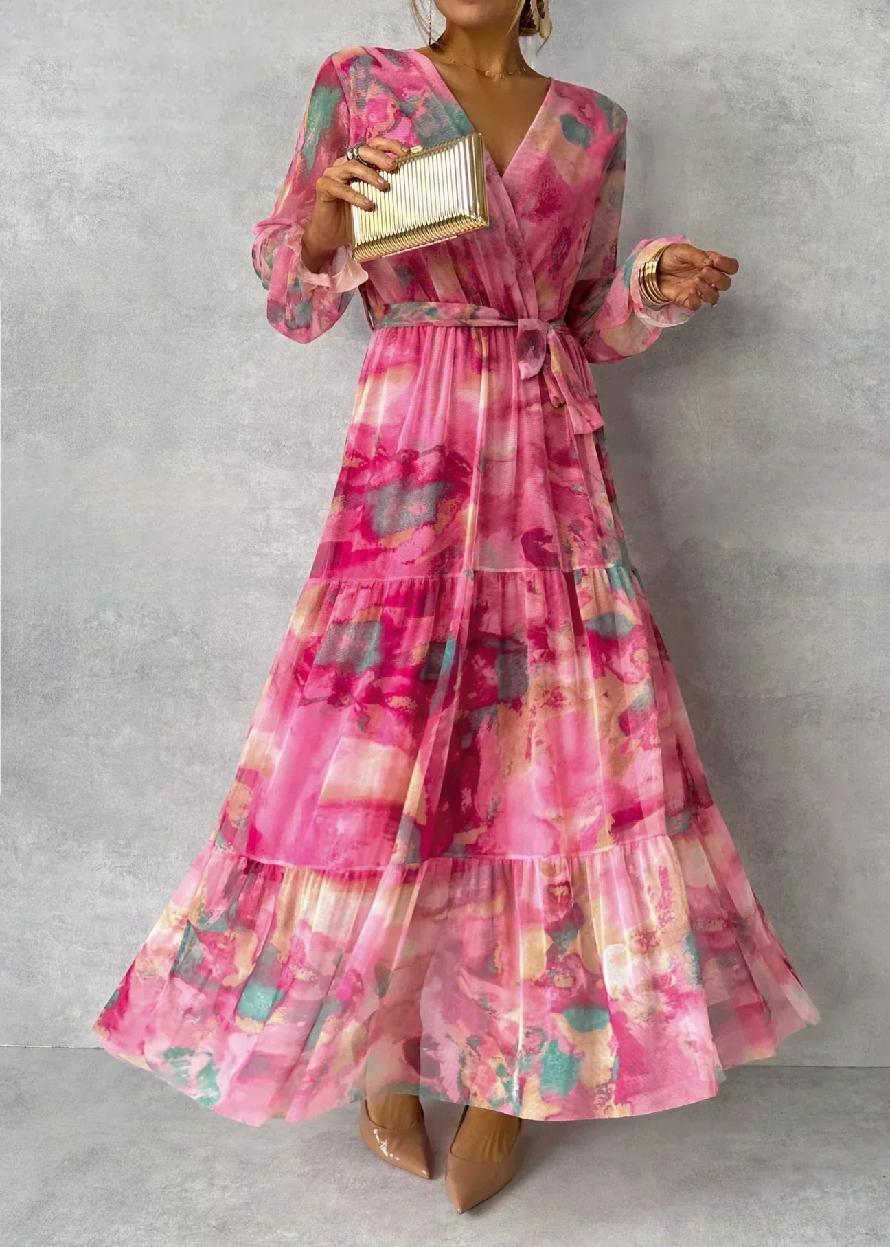 LD long-sleeved summer dress in a modern model