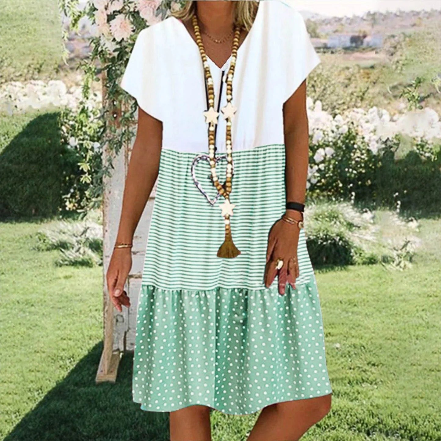 LP | V-neck short-sleeved midi dress