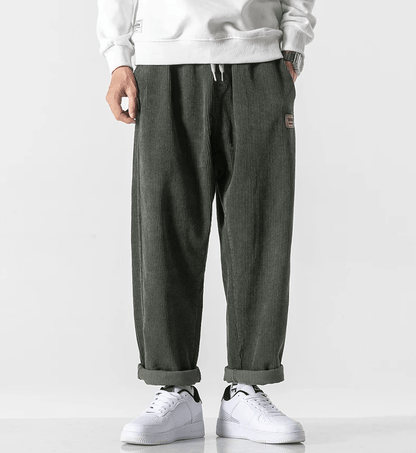 LP | Fashionable corduroy pants for men in vintage style