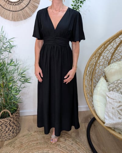 Elegant long dress with short sleeves in cape style