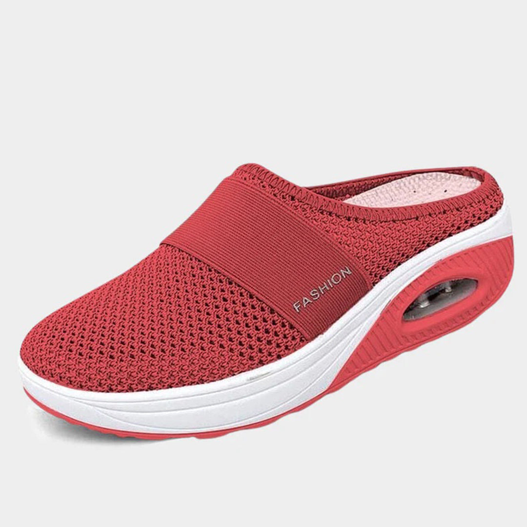 LP | Timelessly elegant universal garment