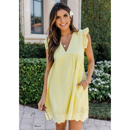 Modern short-sleeved dress ideal for warm days