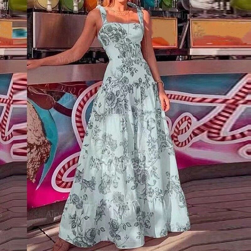 Mc | Maxi dress with floral print.