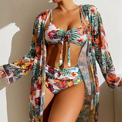 Bikini with floral print and overlay