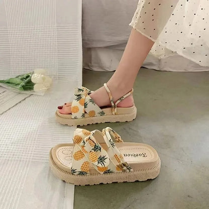 LP | Fashionable sandals