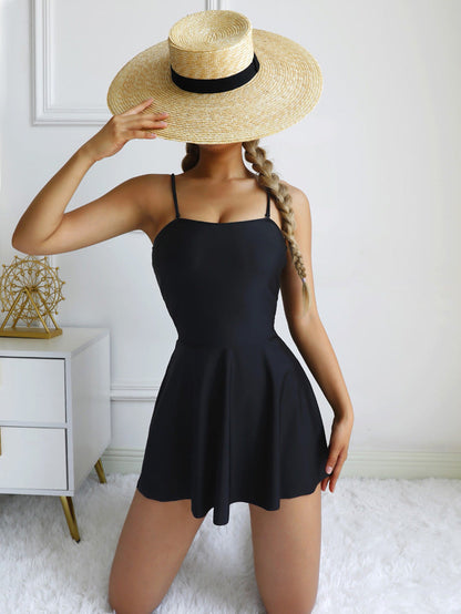 LD | Colored conservative swimwear